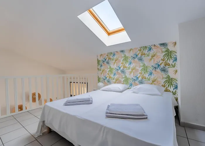 Apartman Duplex Situe A Les Flots A 1 Minute De La