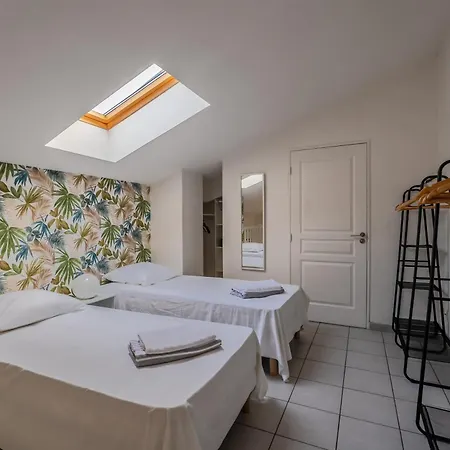 Duplex Situe A Les Flots A 1 Minute De La Apartment *