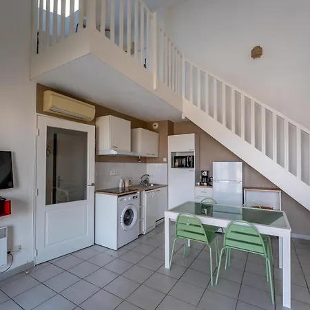 Duplex Situe A Les Flots A 1 Minute De La Apartment