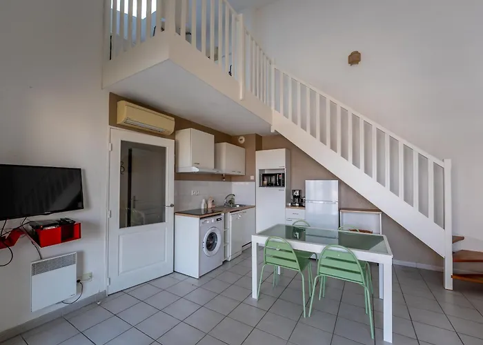 Duplex Situé A Les Flots à 1 Minute De La Apartamento